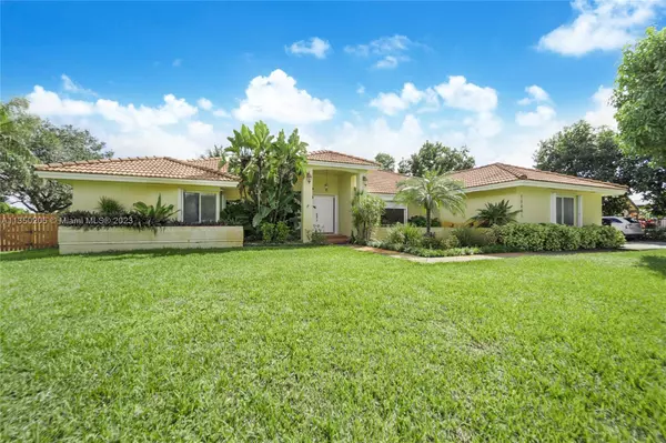 19441 SW 134th Ct, Miami, FL 33177