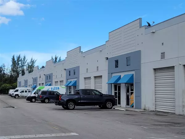 Miami, FL 33122,2365 NW 70th Ave 2