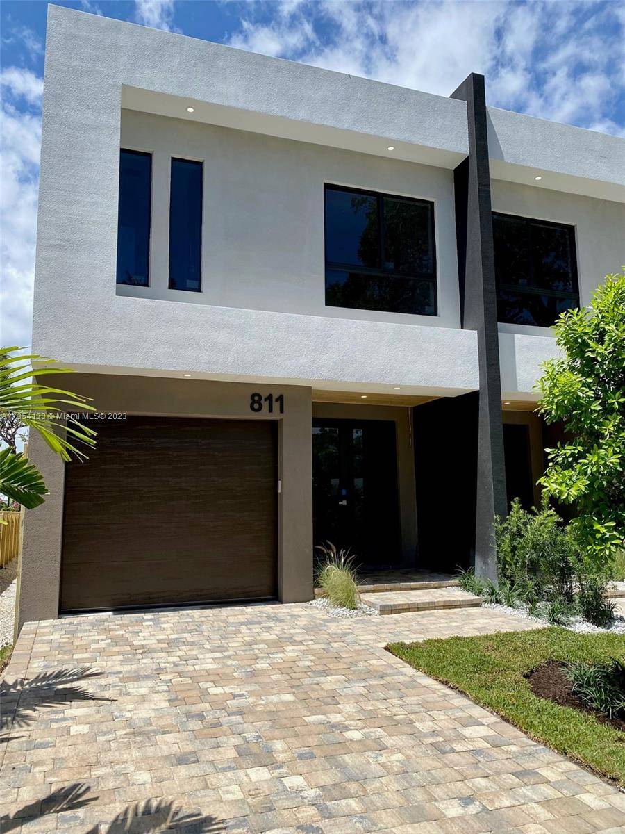 Fort Lauderdale, FL 33315,811 SW 10th Terrace