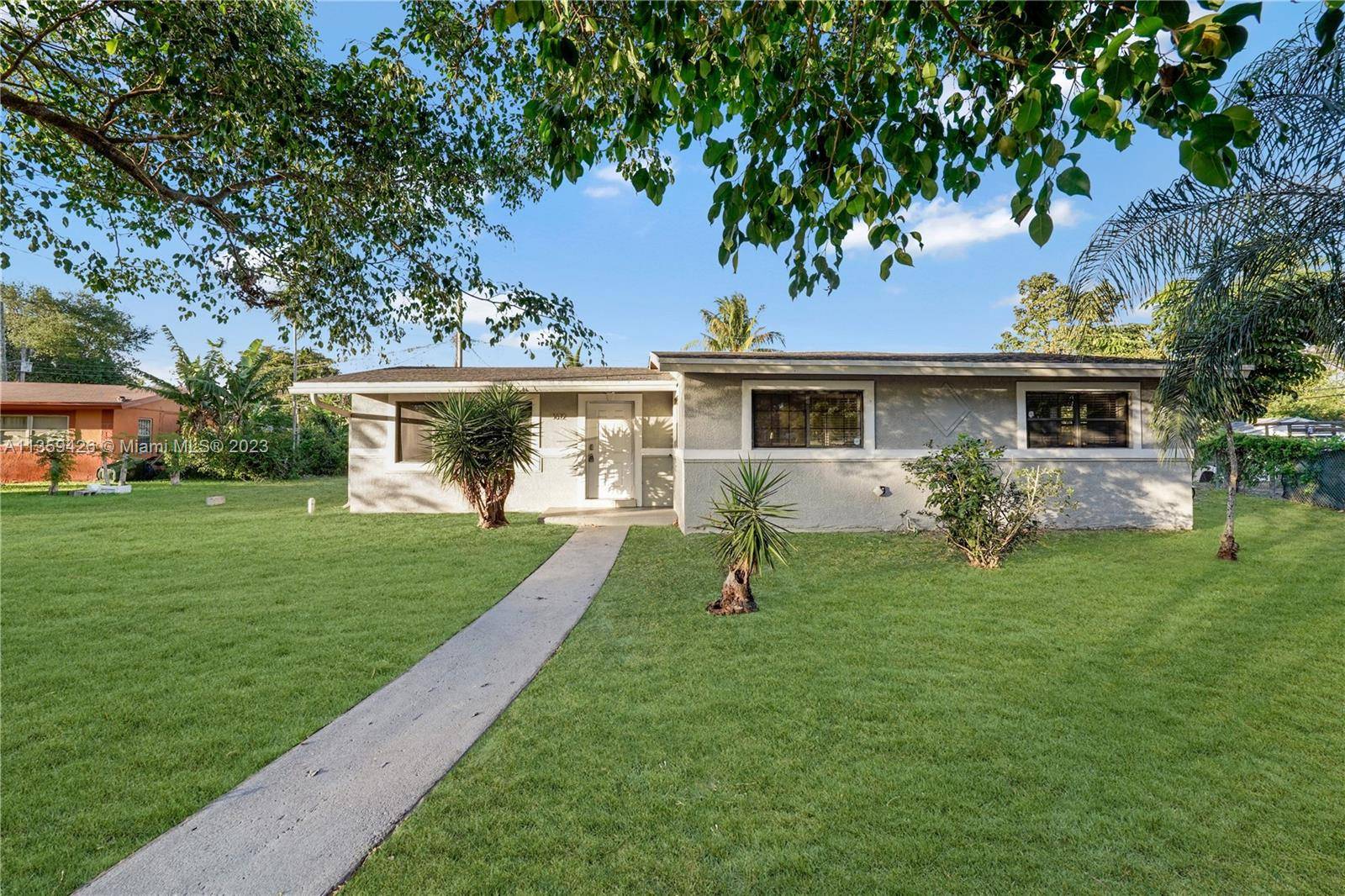 1612 NW 12th Ave, Fort Lauderdale, FL 33311