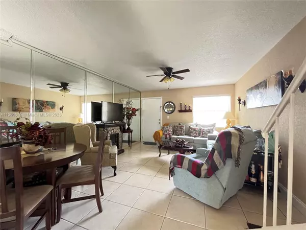 Hialeah, FL 33012,1560 W 46th St #204