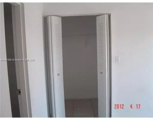 Pembroke Park, FL 33023,5100 SW 41st St #221