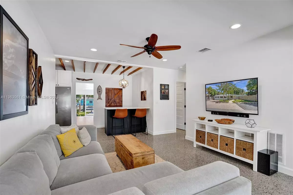 Fort Lauderdale, FL 33315,1134 SW 8th Ter