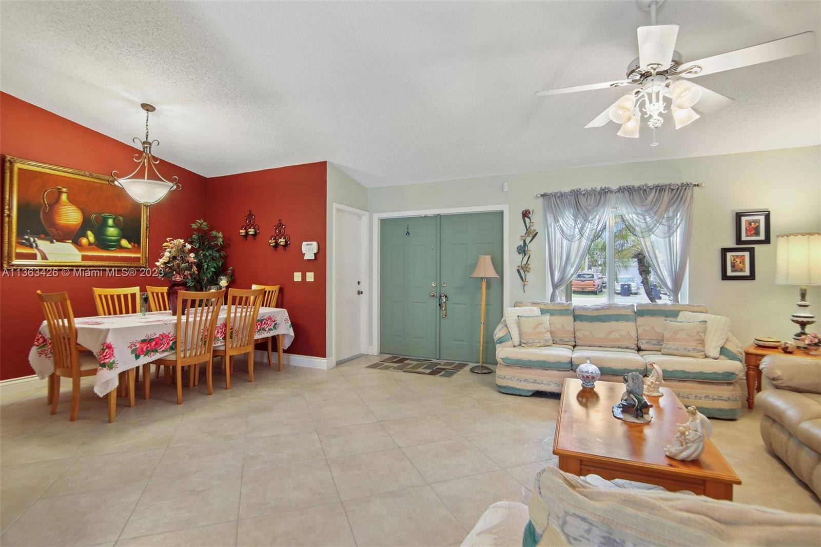 Miami, FL 33177,20255 SW 132nd Ave