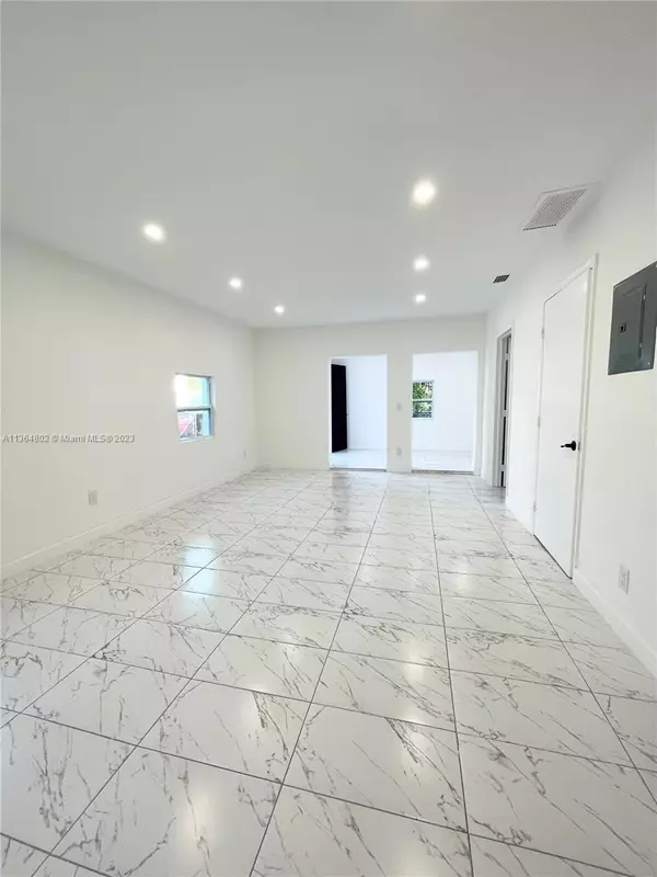 Miami, FL 33150,7810 NW 3rd Ave