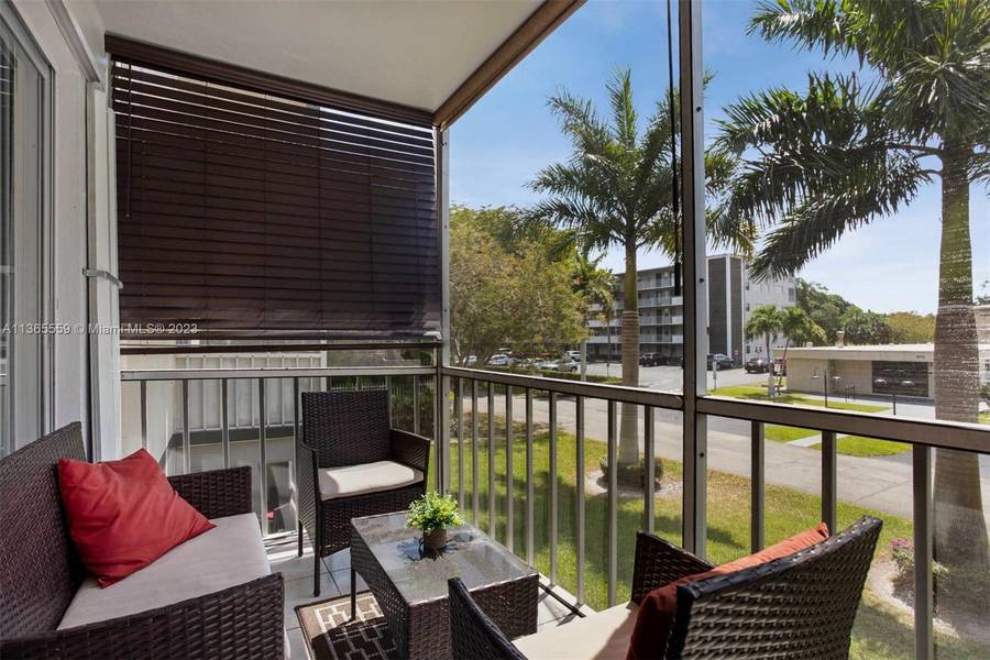 4900 Washington St #204, Hollywood, FL 33021