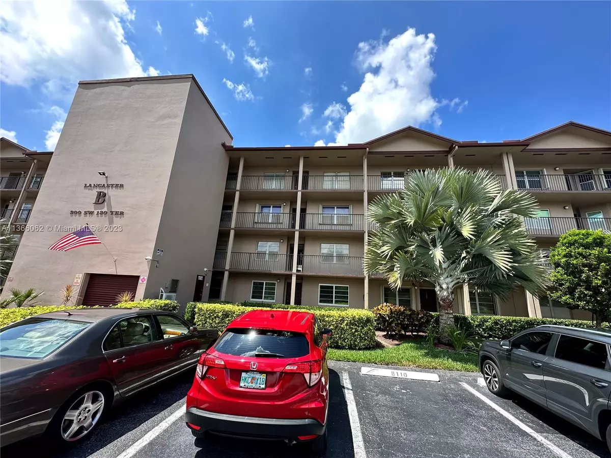 Pembroke Pines, FL 33027,300 SW 130th Ter #309B
