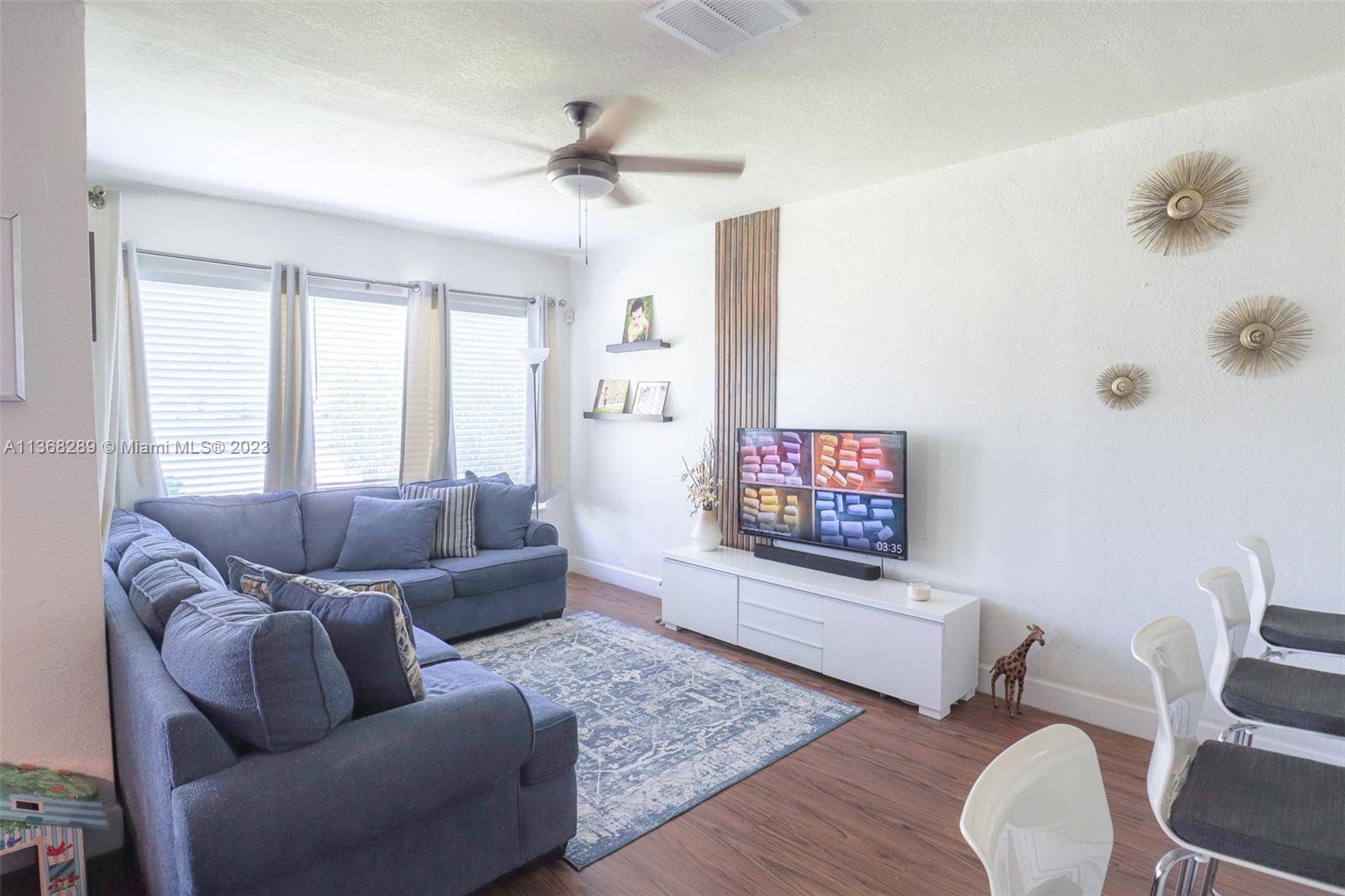 North Miami Beach, FL 33162,15460 NE 13th Ave