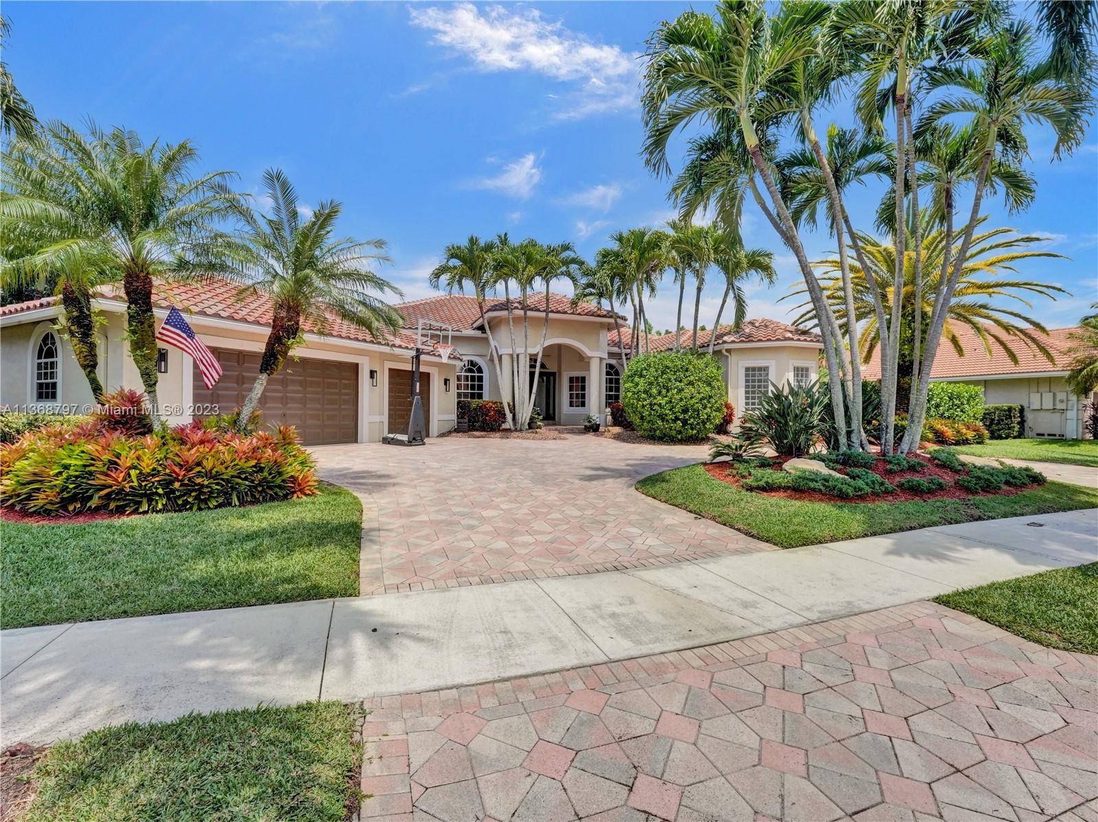 Weston, FL 33327,2485 Poinciana Court