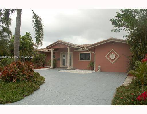 900 SE 10th St, Pompano Beach, FL 33060