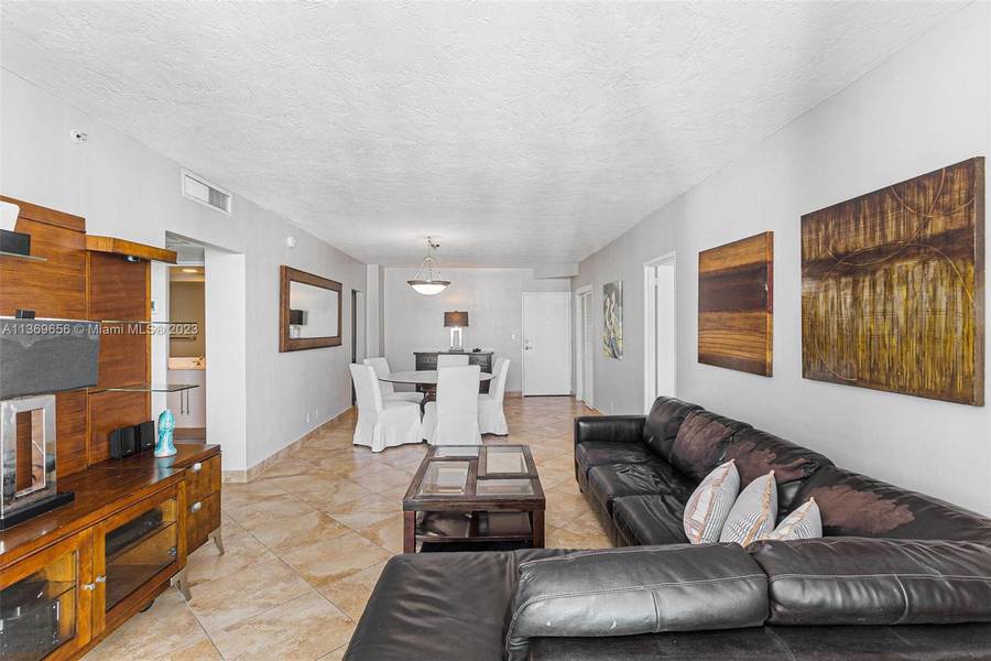 3000 S Ocean Dr #1222, Hollywood, FL 33019