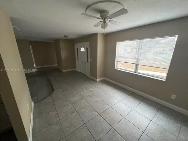 West Palm Beach, FL 33409,125 Porter Pl