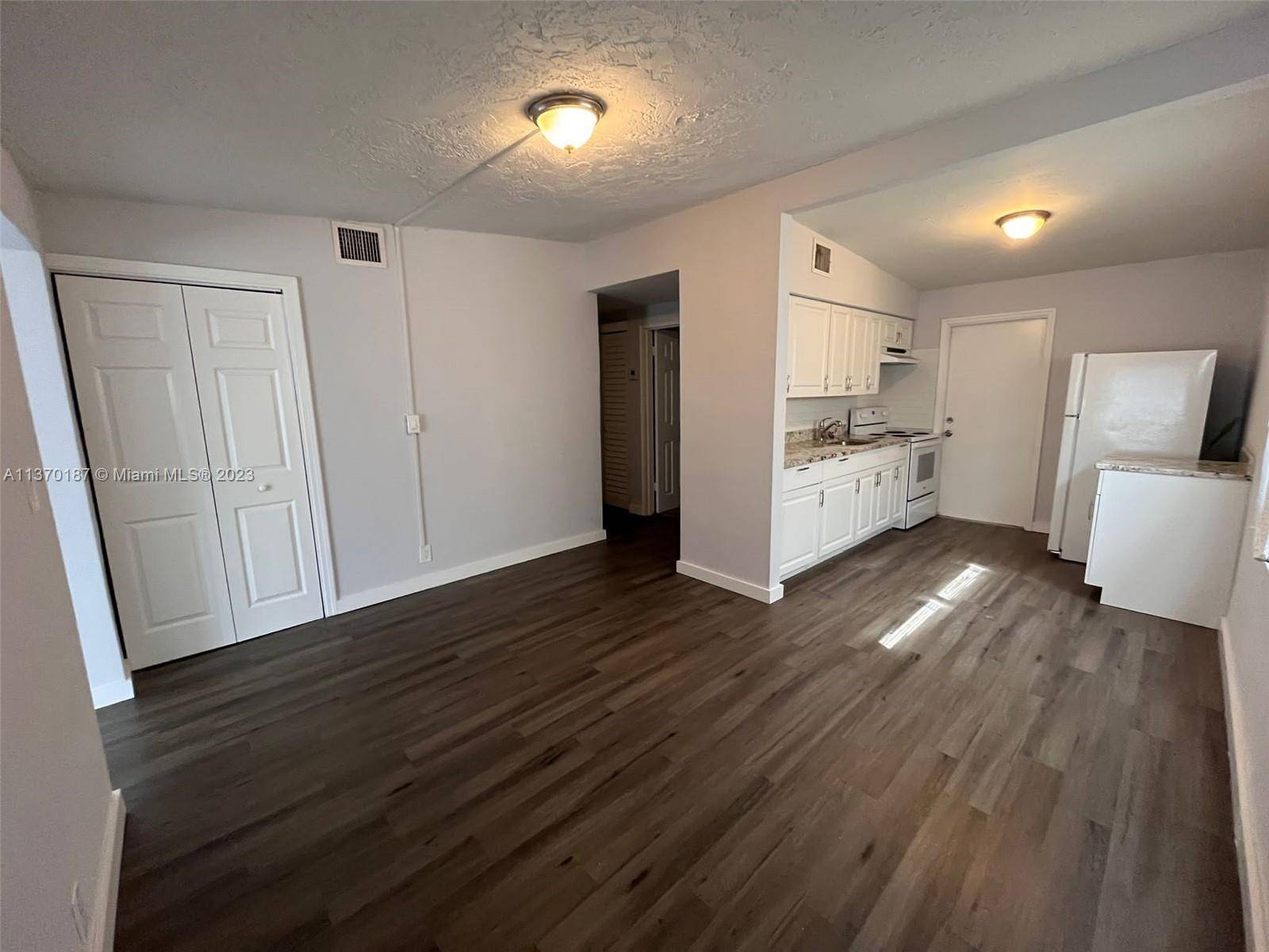 Opa-locka, FL 33054,2280 Rutland St