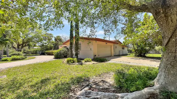 Pinecrest, FL 33156,7980 SW 135th St