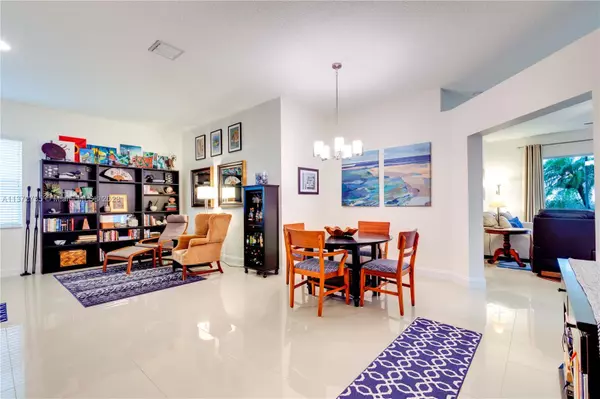 Weston, FL 33327,1617 Winterberry Ln