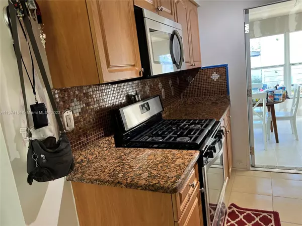 Tampa, FL 33619-4122,7510 MELALEUCA