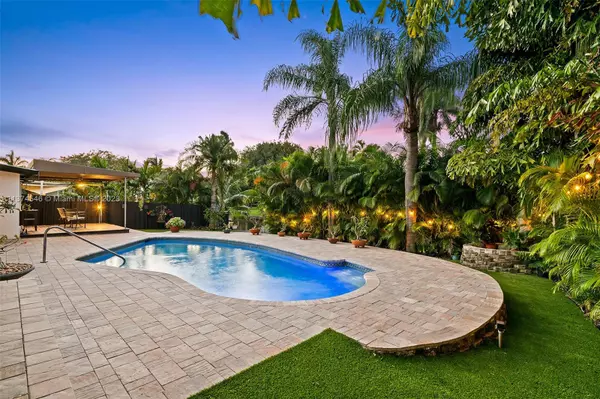 Wilton Manors, FL 33311,617 NW 21st Street