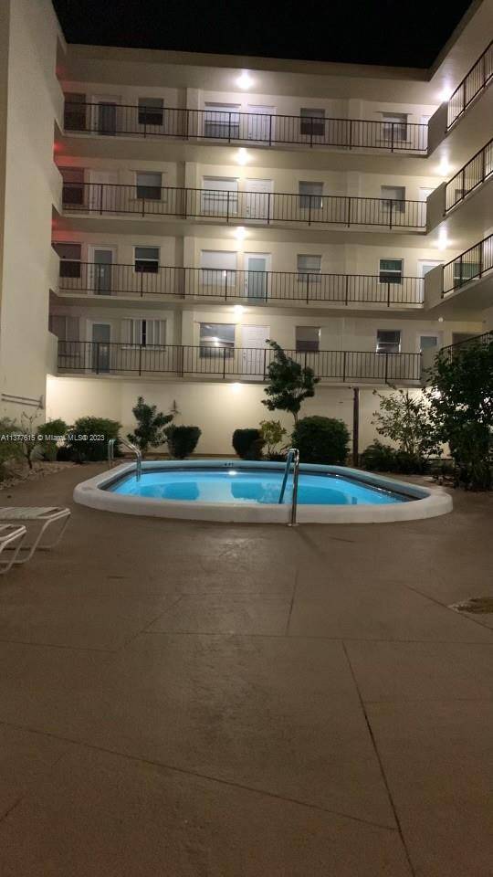 1750 Jefferson St #406, Hollywood, FL 33020