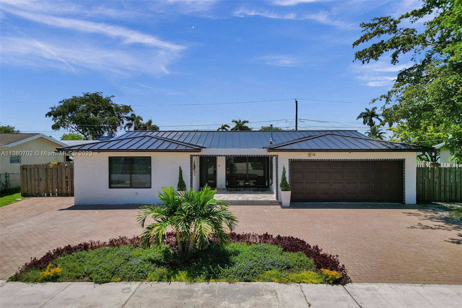 11840 NW 33rd St, Sunrise, FL 33323