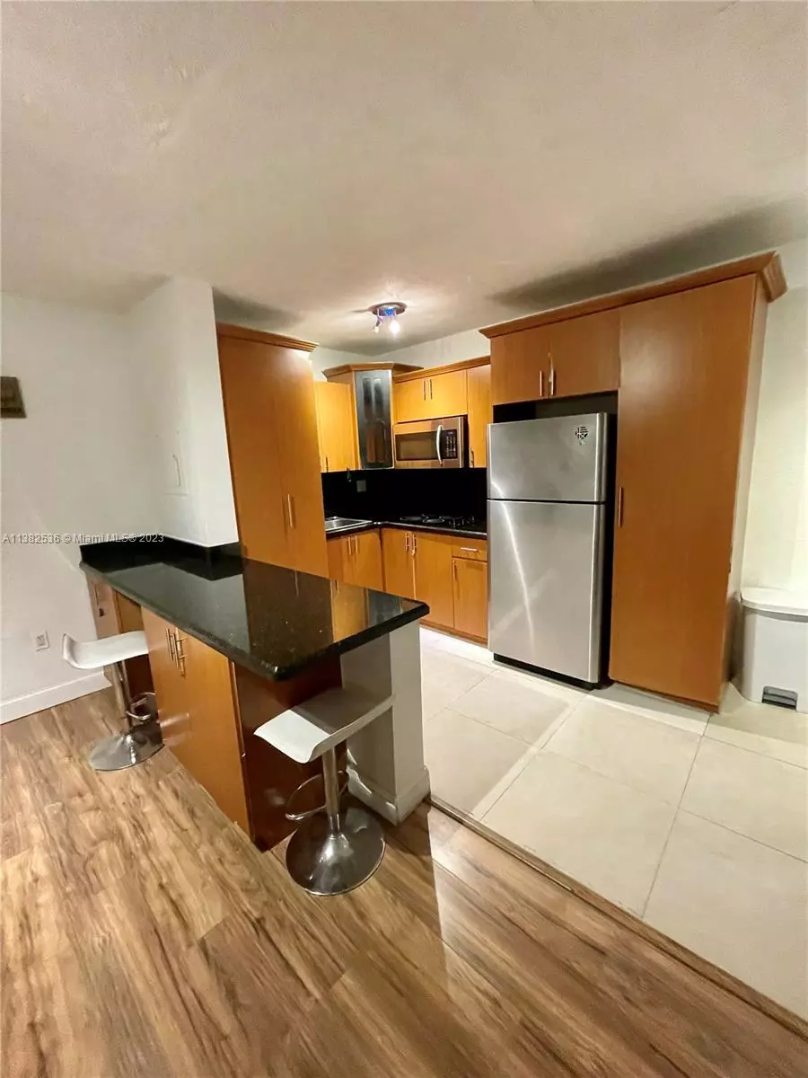 Miami Beach, FL 33141,7928 Harding Ave #7