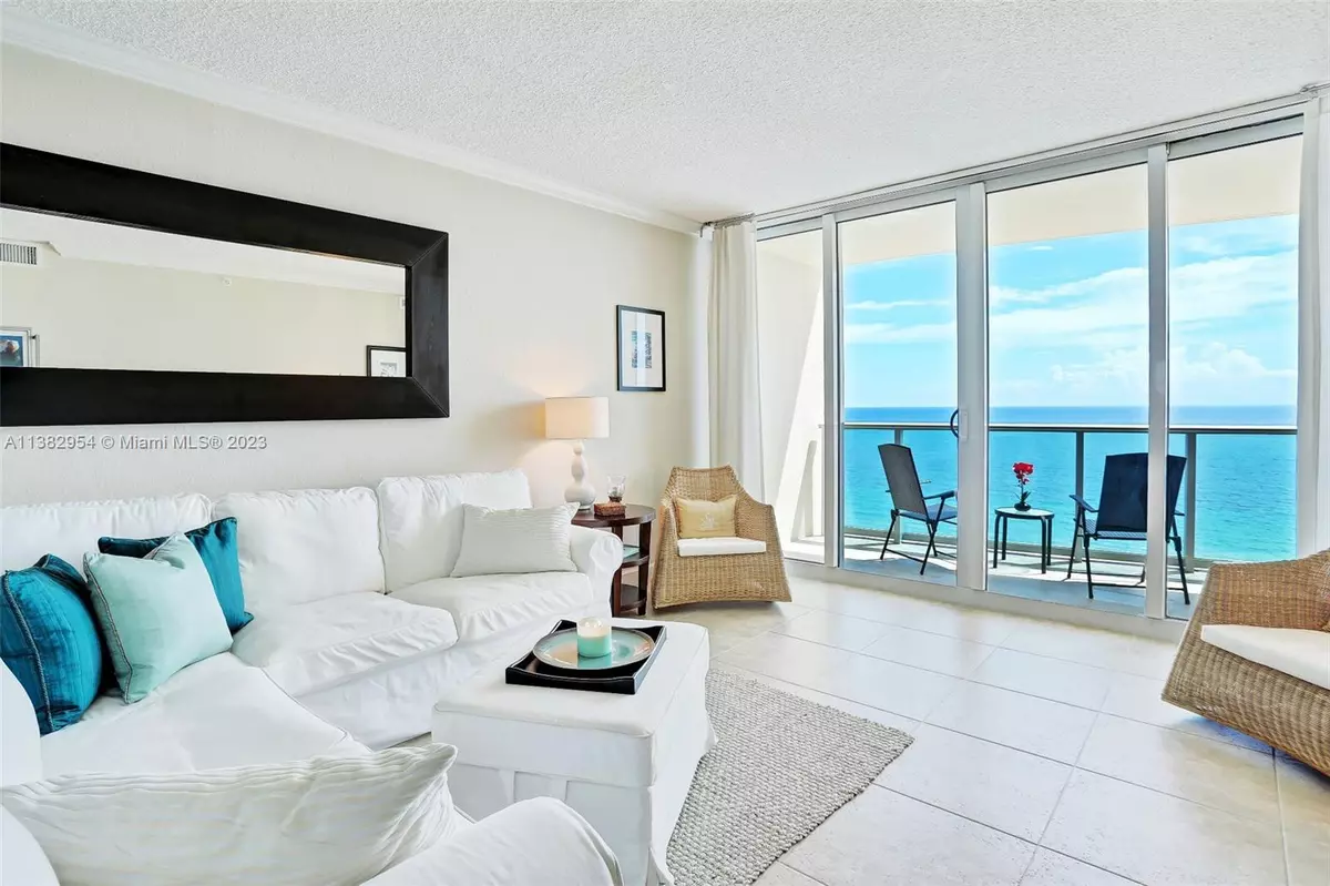 Hollywood, FL 33019,2501 S Ocean Dr #1523