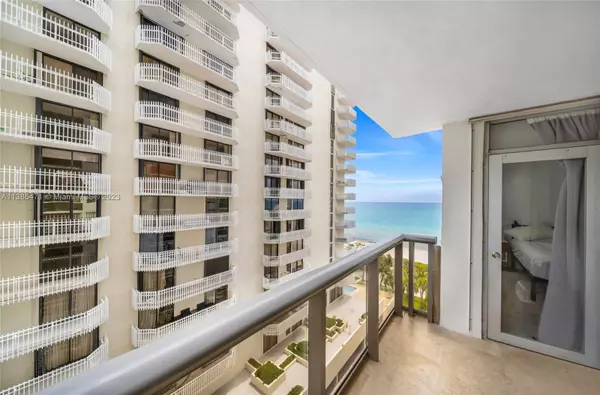 6039 Collins Ave #1005, Miami Beach, FL 33140