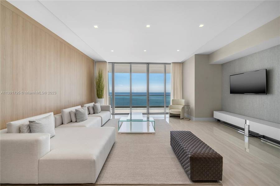 18501 Collins Ave #2503, Sunny Isles Beach, FL 33160