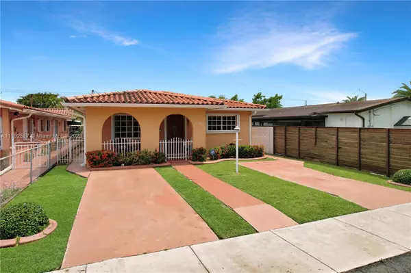 Miami, FL 33165,10486 SW 27th St