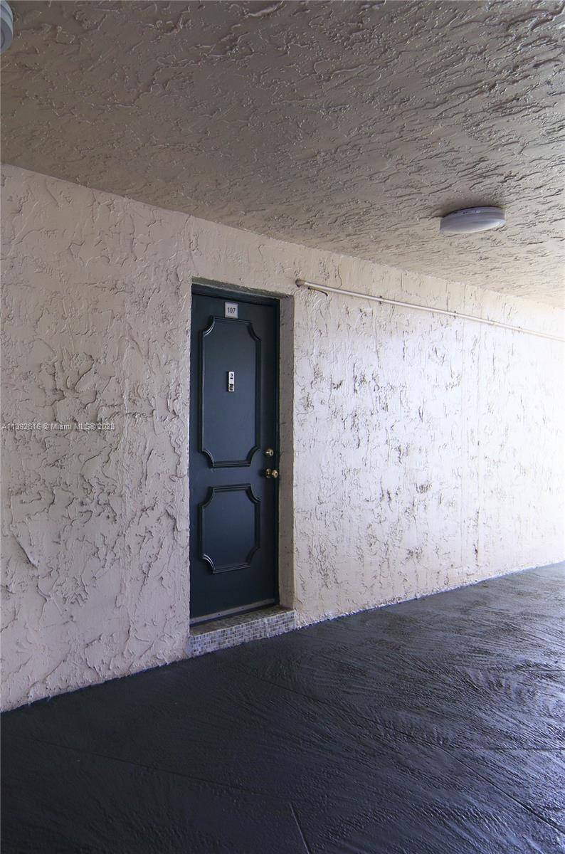Tamarac, FL 33321,9080 Lime Bay Blvd #107