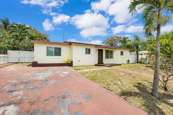 West Park, FL 33023,3421 SW 32nd Ave