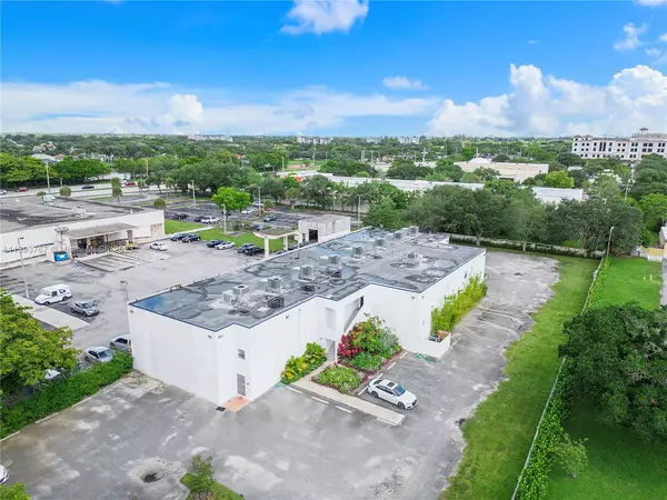 7777 SW 39th St, Davie, FL 33328