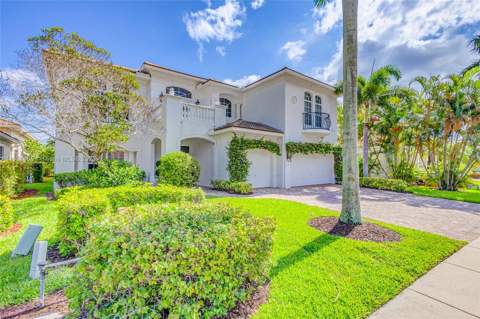Palm Beach Gardens, FL 33410,529 Les Jardin Drive