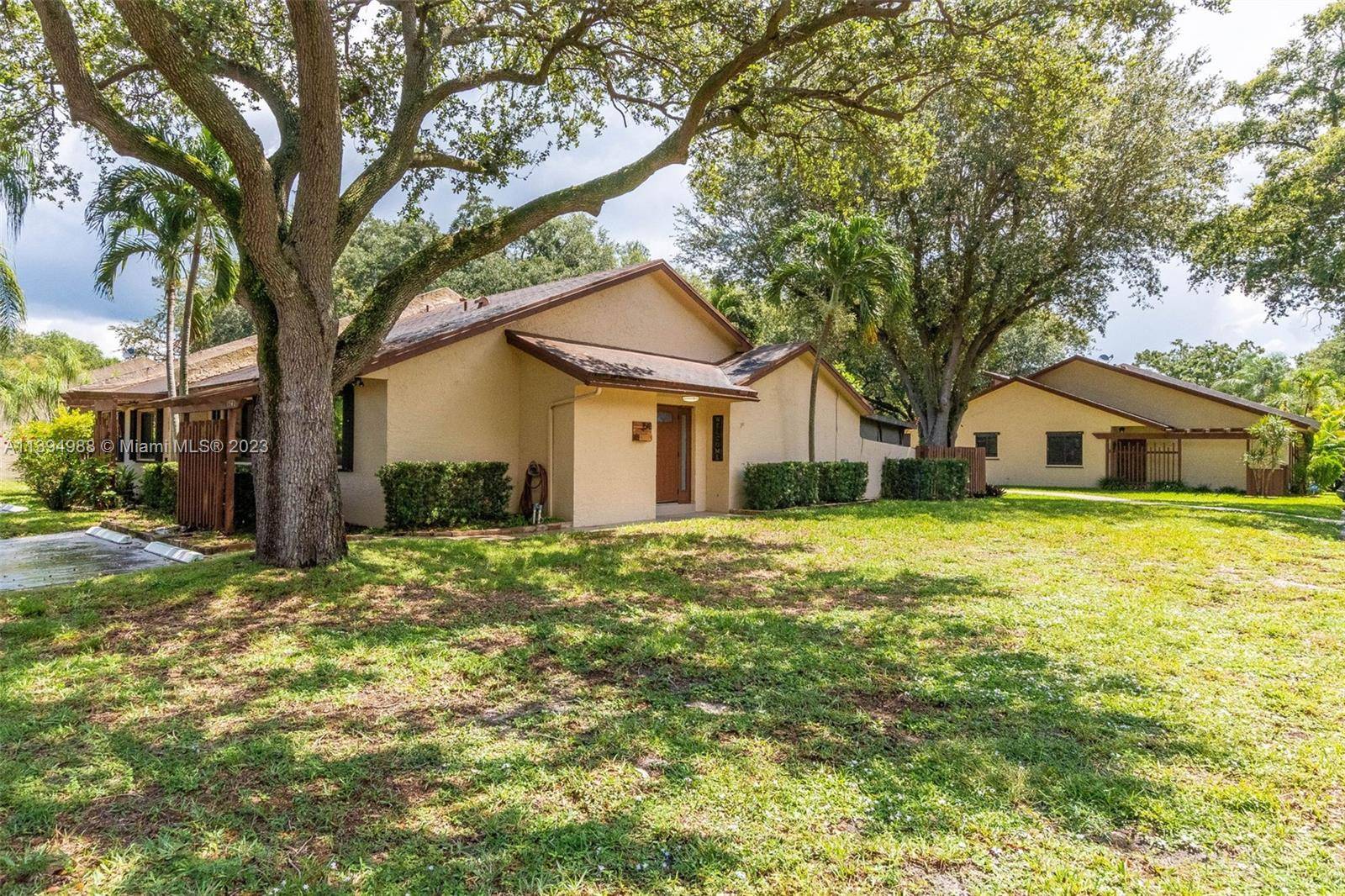 Pembroke Pines, FL 33024,1541 NW 98th Ter