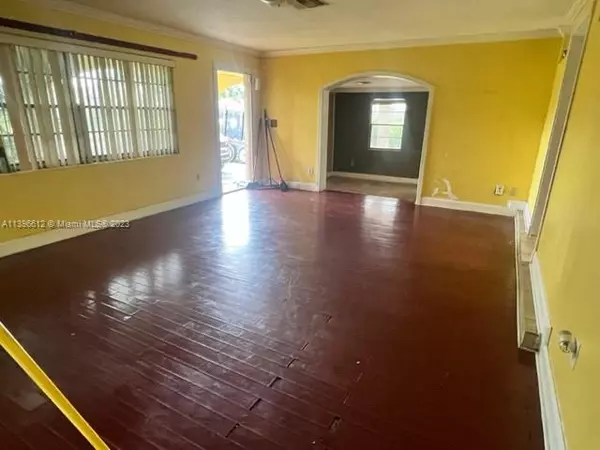 Belle Glade, FL 33430,617 SE 12th St