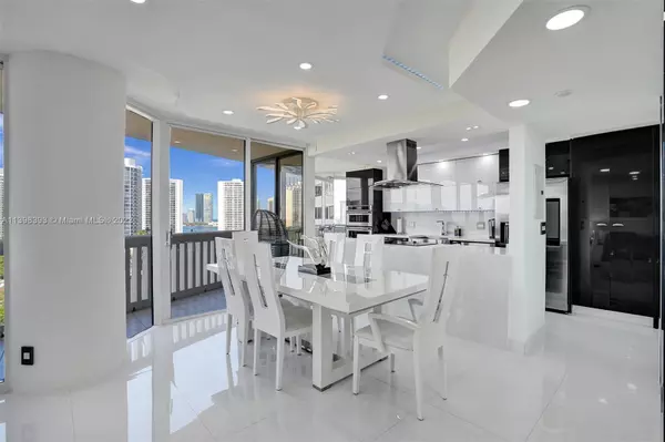 Aventura, FL 33160,1000 W Island Blvd #1606