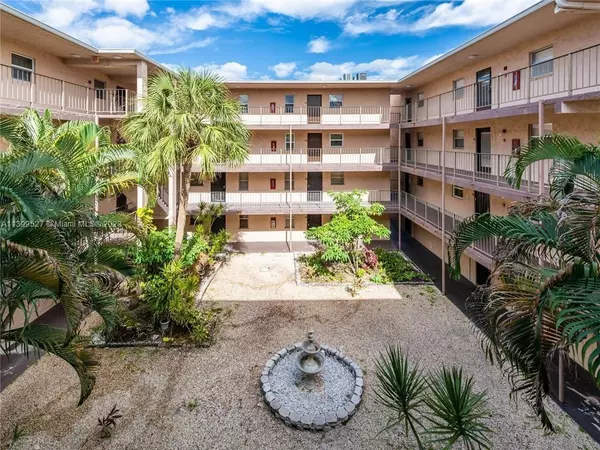 2860 Somerset Dr #210K, Lauderdale Lakes, FL 33311