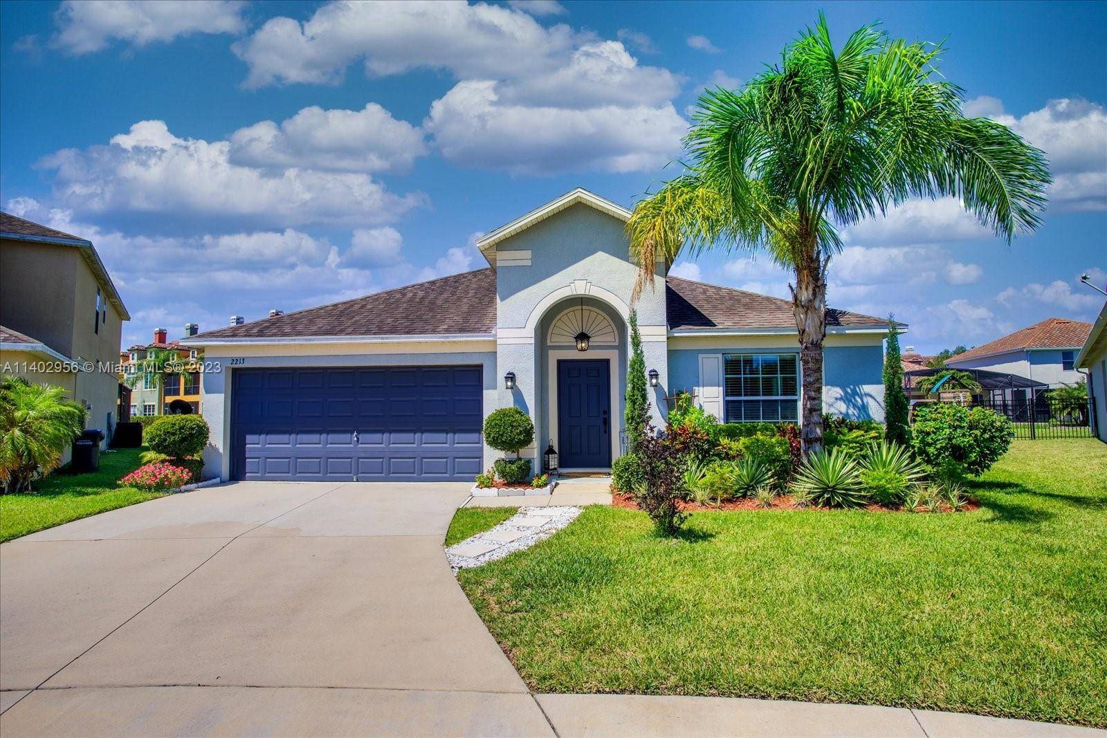 2213 Grantham Ave, Davenport, FL 33837
