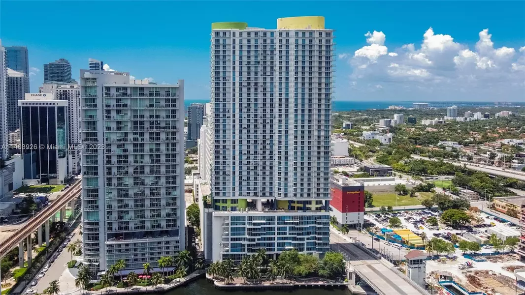 185 SW 7th St #2210, Miami, FL 33130