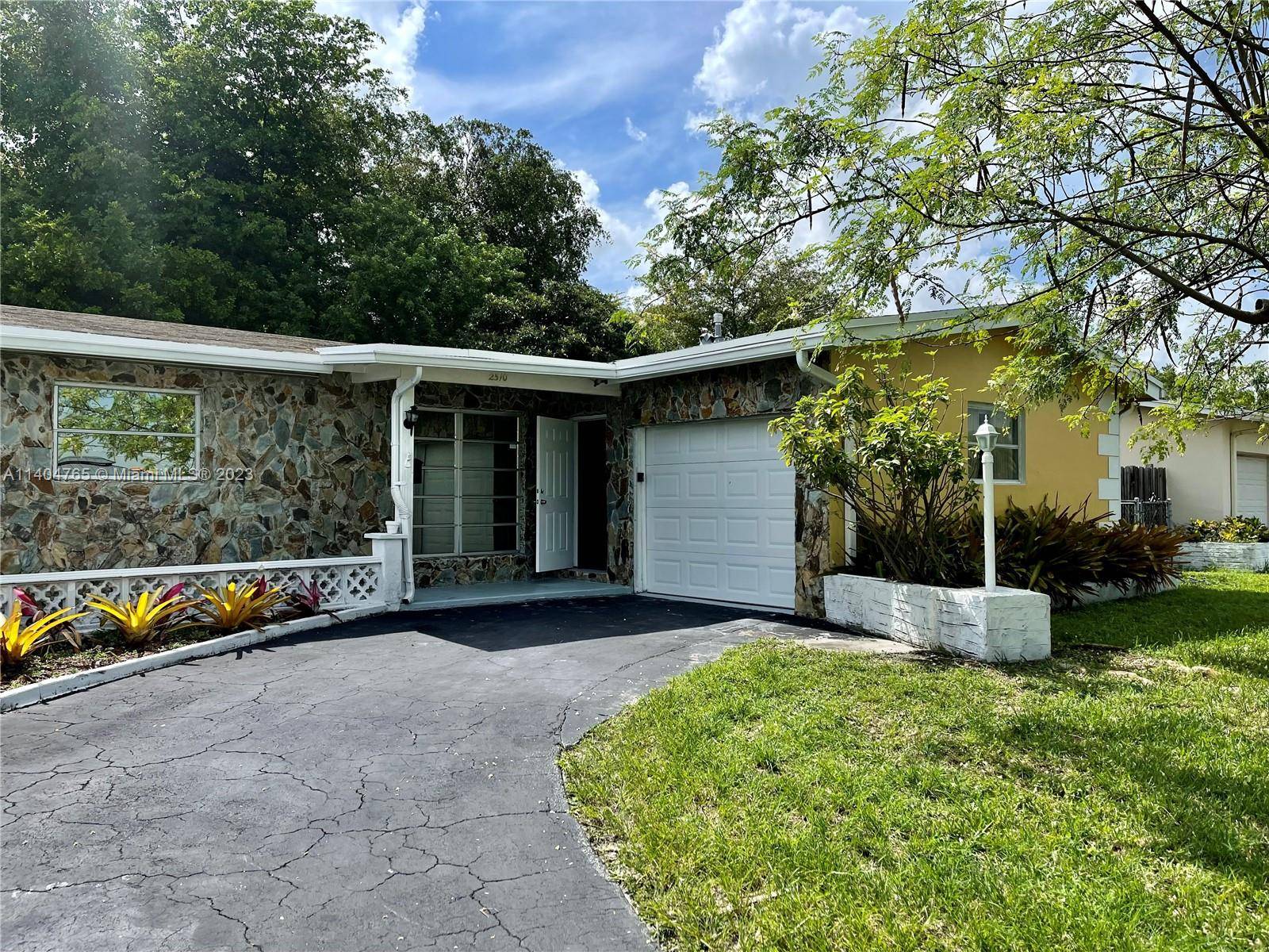Sunrise, FL 33322,2510 NW 83rd Ave