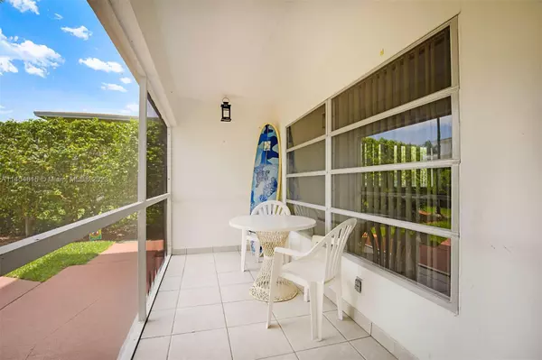Pompano Beach, FL 33060,600 Pine Dr #101