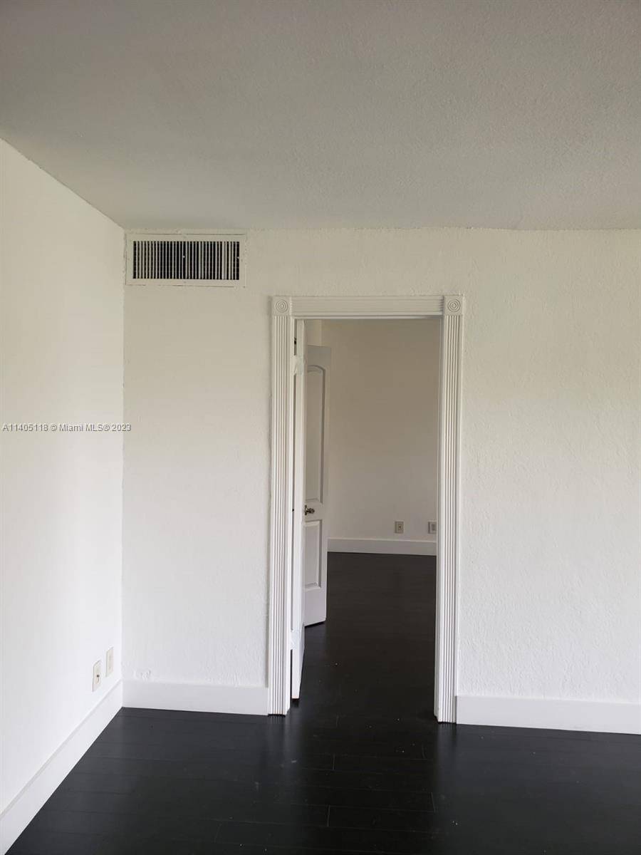 Sunrise, FL 33351,3861 NW 84th Ave #2D