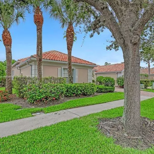 9556 SW Wedgewood Ln, Stuart, FL 34997