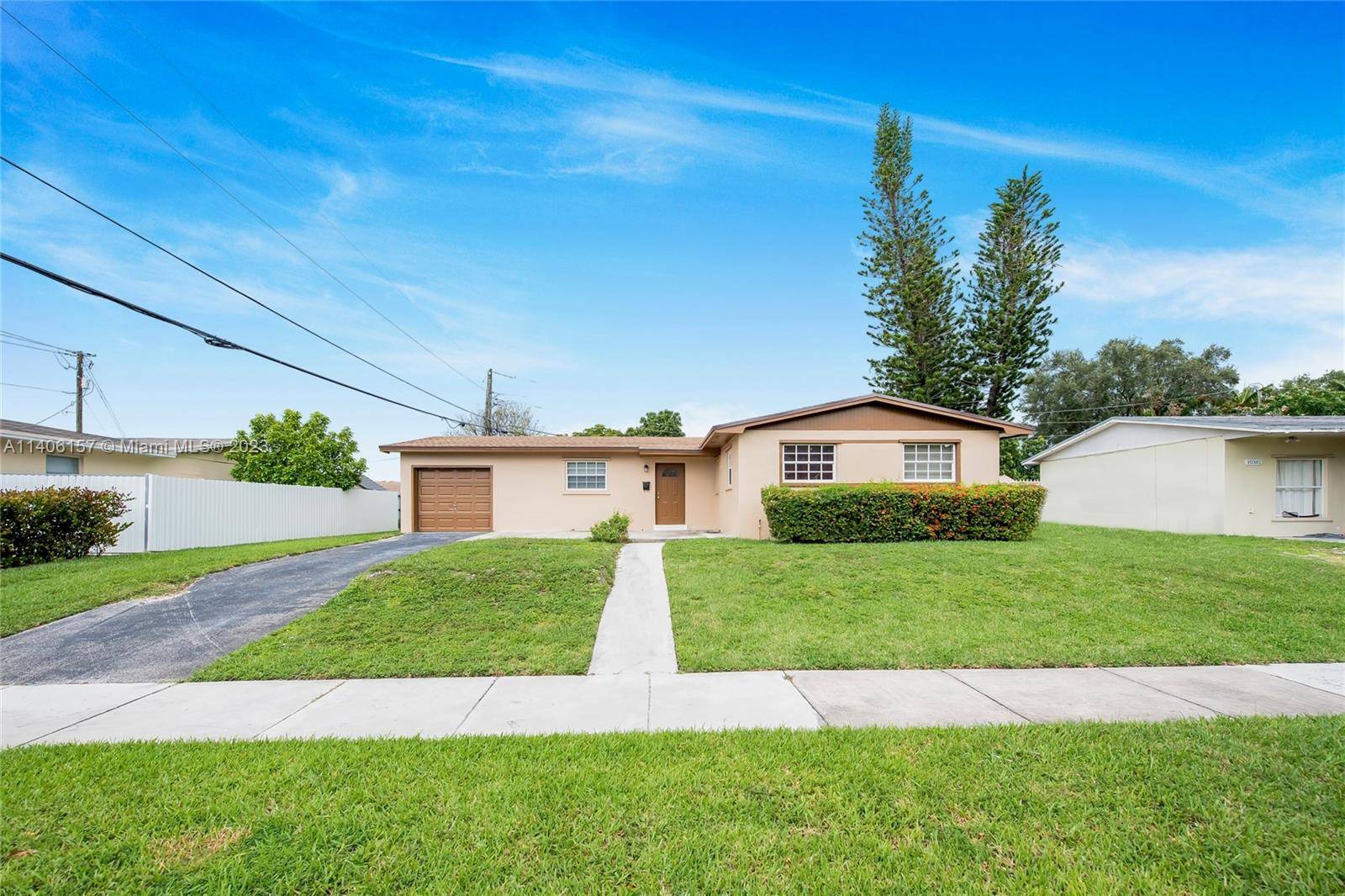 10391 SW 156th St,  Miami,  FL 33157