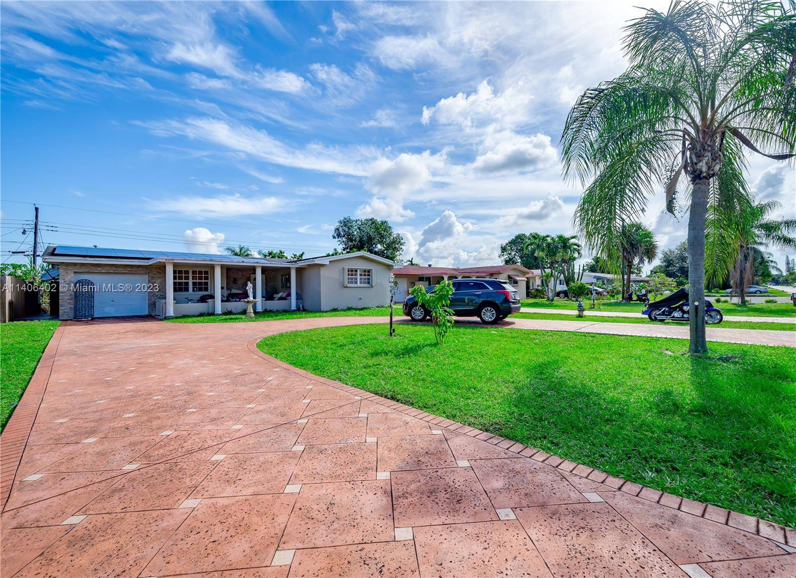 8601 Johnson St, Pembroke Pines, FL 33024