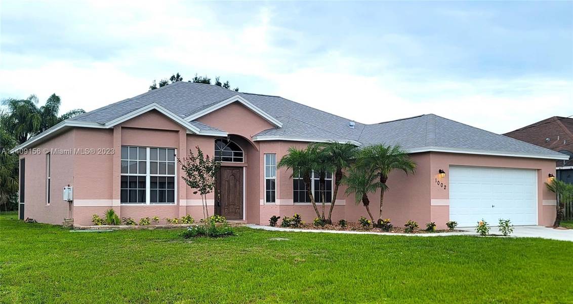 1002 SW Mccomkle Ave, Port St. Lucie, FL 34953