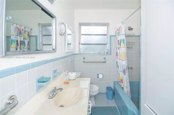 North Miami Beach, FL 33162,1050 NE 170th Ter