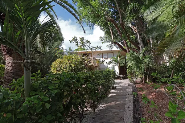 Islamorada, FL 33036,82260 Overseas Hwy