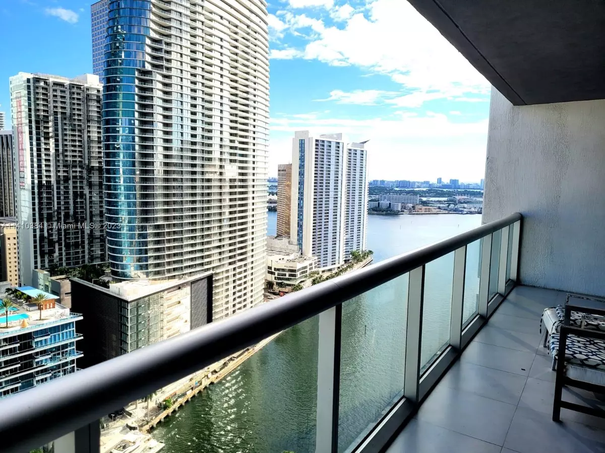 Miami, FL 33131,485 Brickell Ave #2803