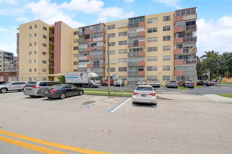 16410 Miami Dr #604, North Miami Beach, FL 33162