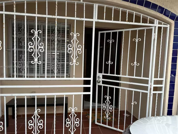 Hialeah, FL 33016,2282 W 74th St #101-1